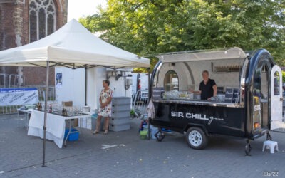 Op vrijdag 29 juli tijdens de koers te Moorsele organiseerden we een VIP-dorp voor onze sponsors, medewerkers, renners en familie.